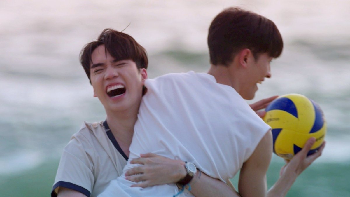 TEe's PLAYROOM tweet media