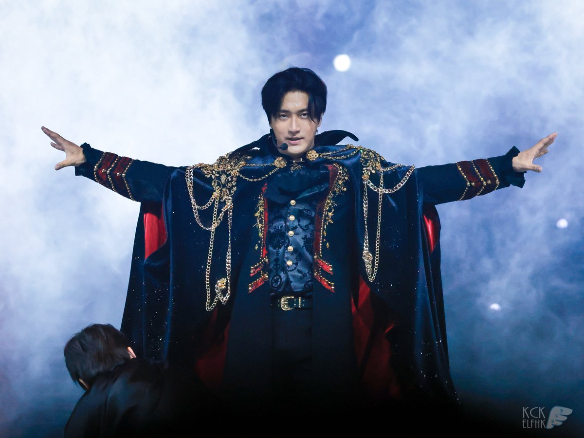 kckelfhk's tweet image. HBD 👑 #Siwon #시원 @siwonchoi 
#시원이의봄날_생일축하해 #HappySiwonDay

20260403&amp;amp;04 Super Show 10 SJ-CORE in Seoul

#슈퍼주니어 #SJ #Superjunior @SJofficial 
#20thAnniversaryTour