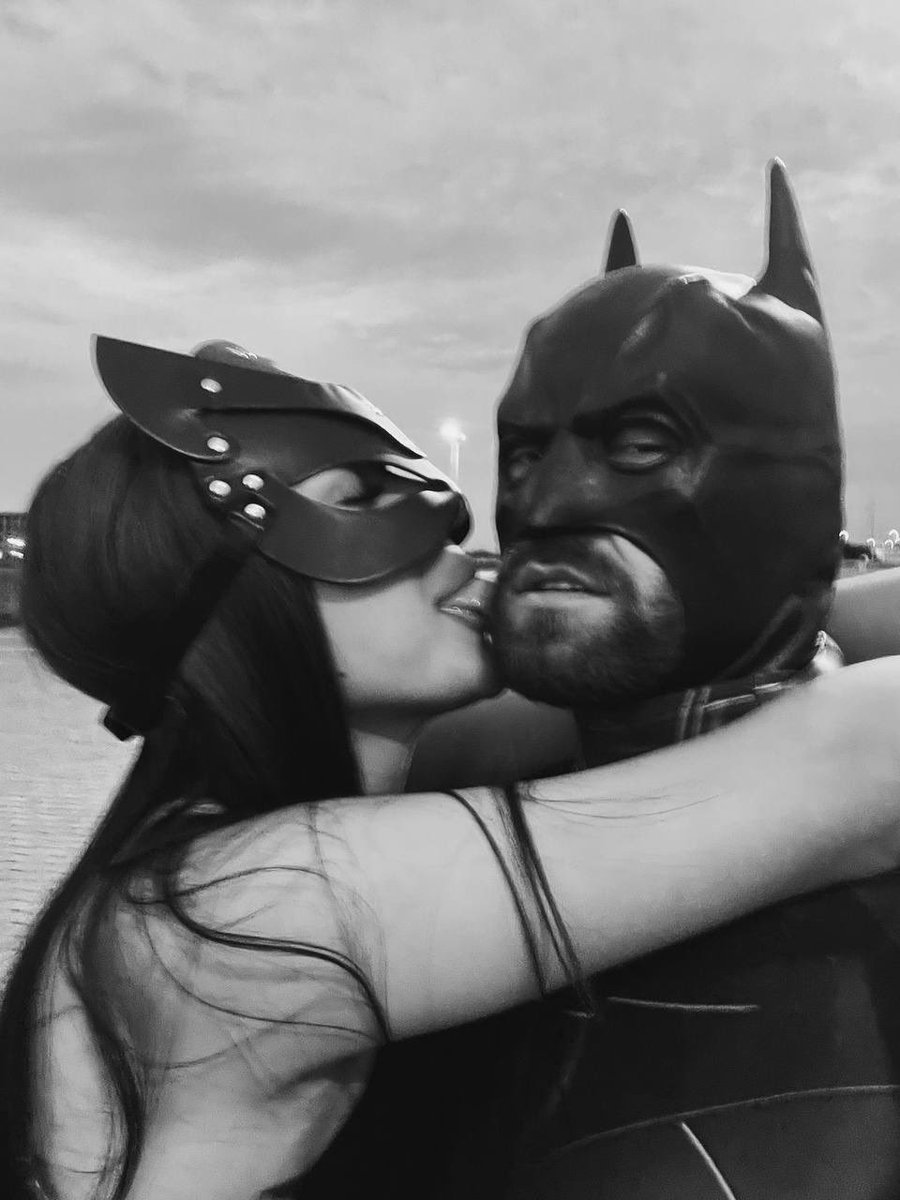 Batman tweet media