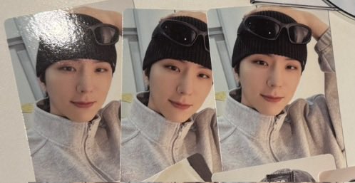 애거서 tweet media