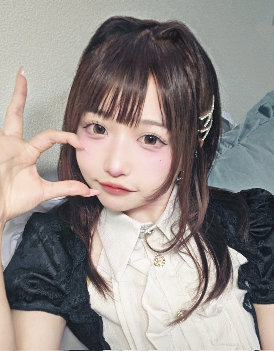 もえる tweet media