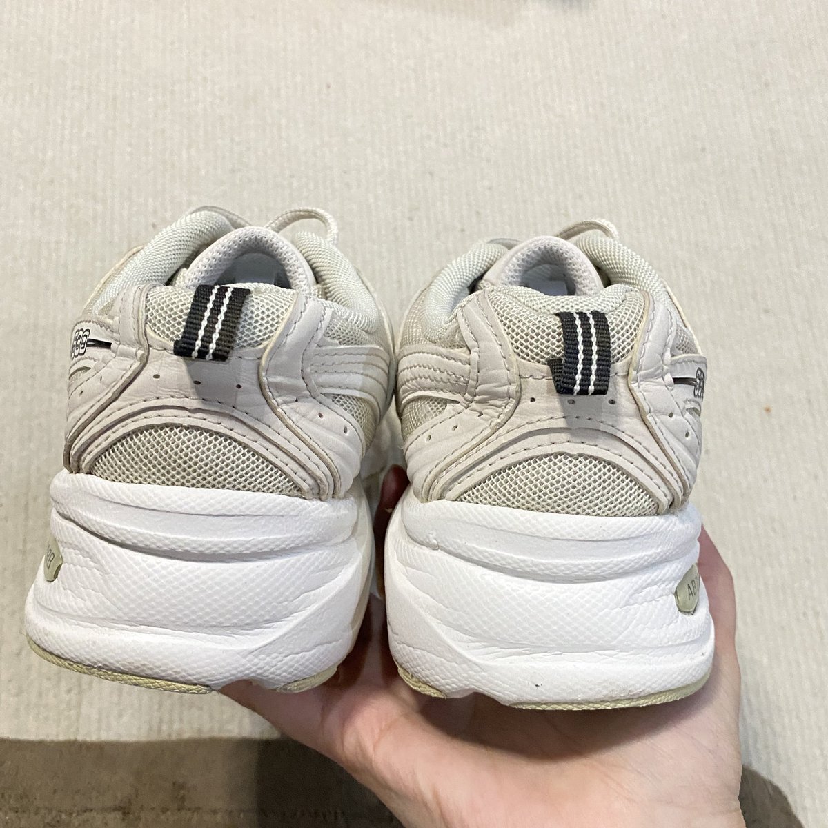 daisysneakers tweet media