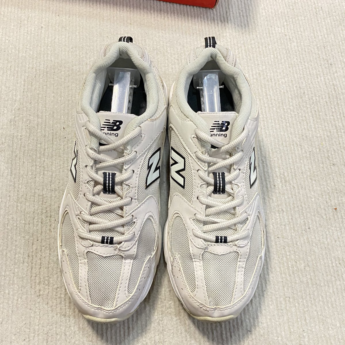 daisysneakers tweet media