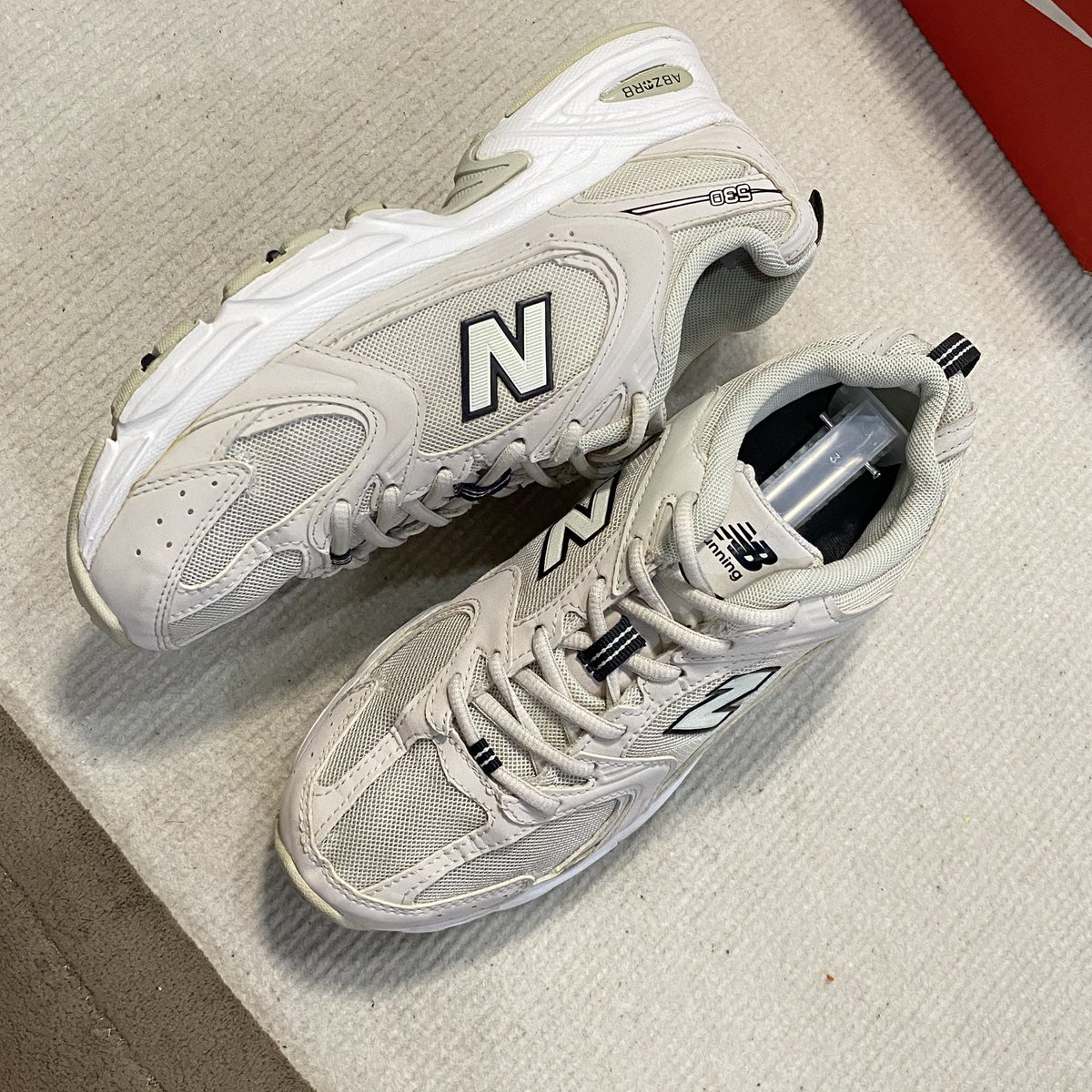 daisysneakers tweet media
