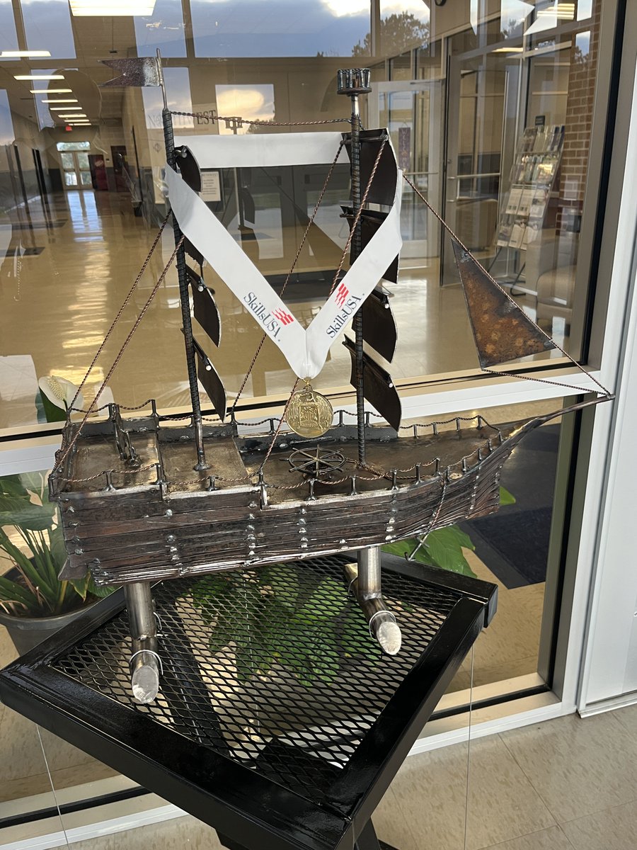 gonltcc's tweet photo. NLTCC is proud to recognize dual enrollment student Russell Martin for earning a Gold Medal in Welding Sculpture. 🔥

His work reflects the skill, creativity, and hands on training happening in our welding program.

Click here to read more: https://t.co/EwCip2HPhX https://t.co/N5VvVtLdLK