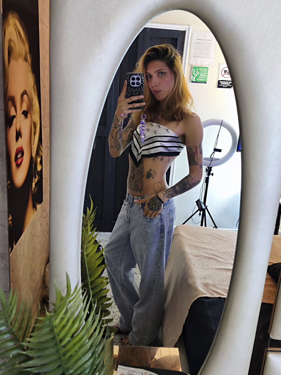 Jessie_Garvet's tweet photo. Fin de la transmisión 🖥️📊💋💖 

#tsgirl #transgirl #wcmodel #medellin https://t.co/e3uo3qOxVs