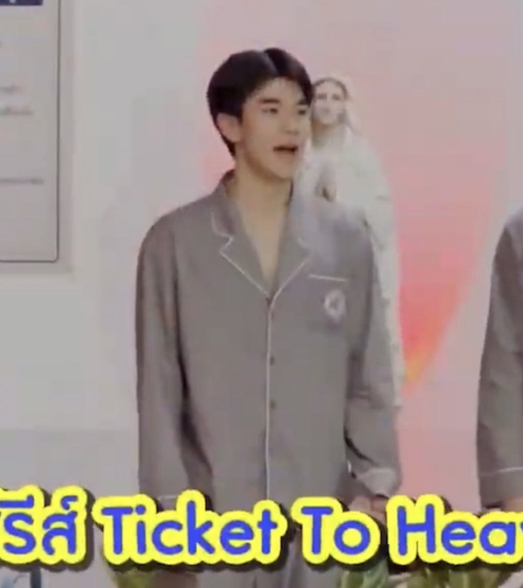 비타민 ≽🎀•⩊•^≼4 u tweet media