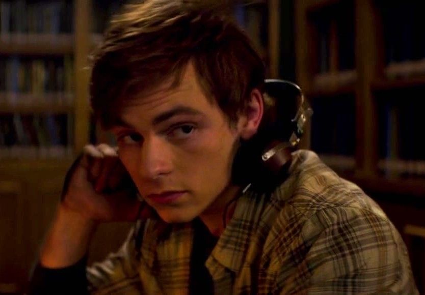 roro ~ .✦ ݁˖ tweet media