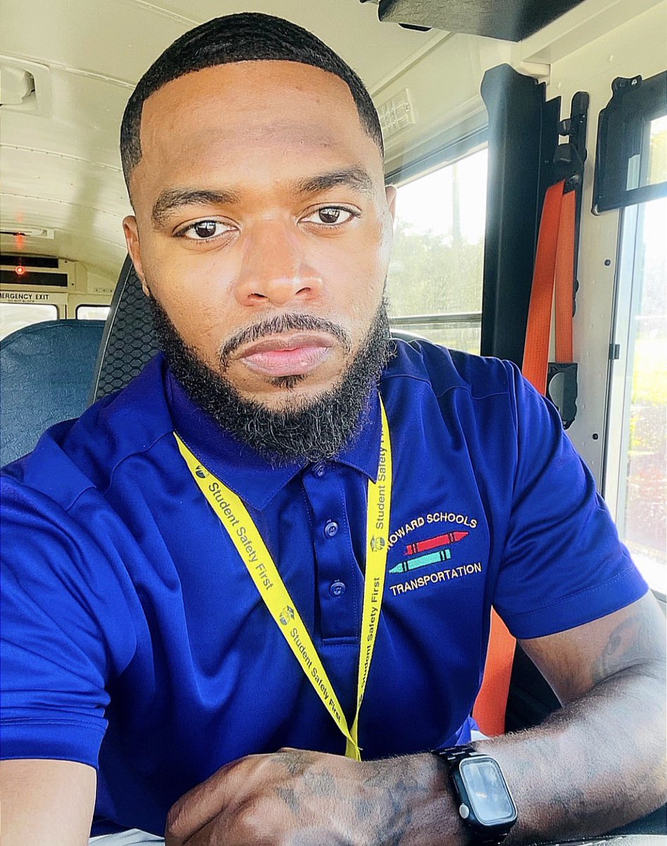 BusDriverBae tweet media