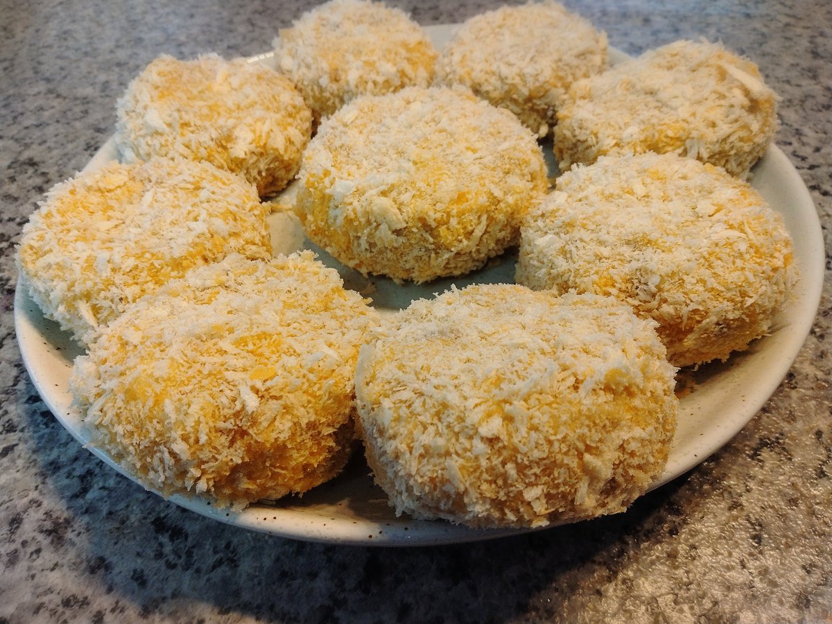 今日の晩ごはんはコロッケ
でしたよっ( ´ཫ` )
分厚めでっ( ´ཫ` )