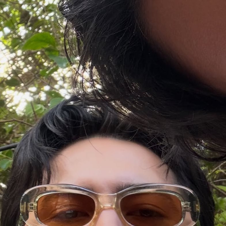 thank you aika for the hint cause this pic was definitely taken during/after hudson being in her next music video. thank ya!