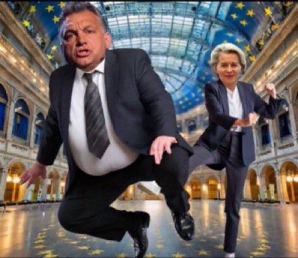 <a href="/jon_delorraine/">Jon De Lorraine</a> Incroyable!! Le charlot de Trump traverse l’Atlantique pour venir soutenir une pourriture pro Poutine !! DEHORS!!