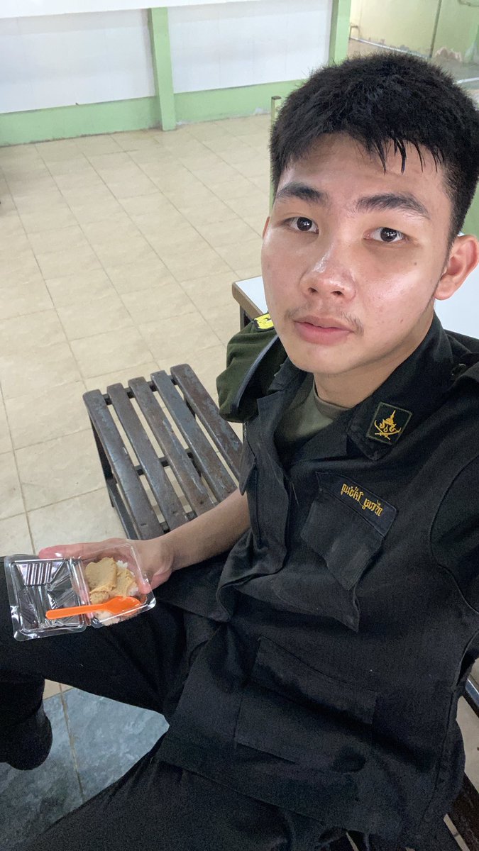 ปังปอนด์ชอบกินตับเด็ก tweet media