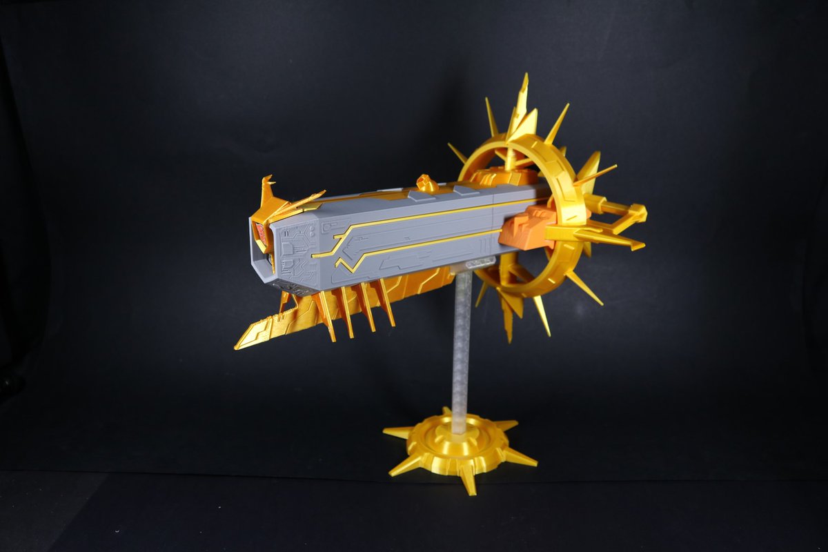 FunbieStudios's tweet image. Right out of the finale bits of Cybertron, the four legendary starships converged to transform into the Ark!

#3dprint files now up at patreon.com/posts/154913524!