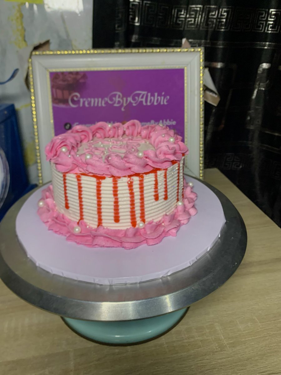 THE GLOBAL YOGURT SELLER tweet media