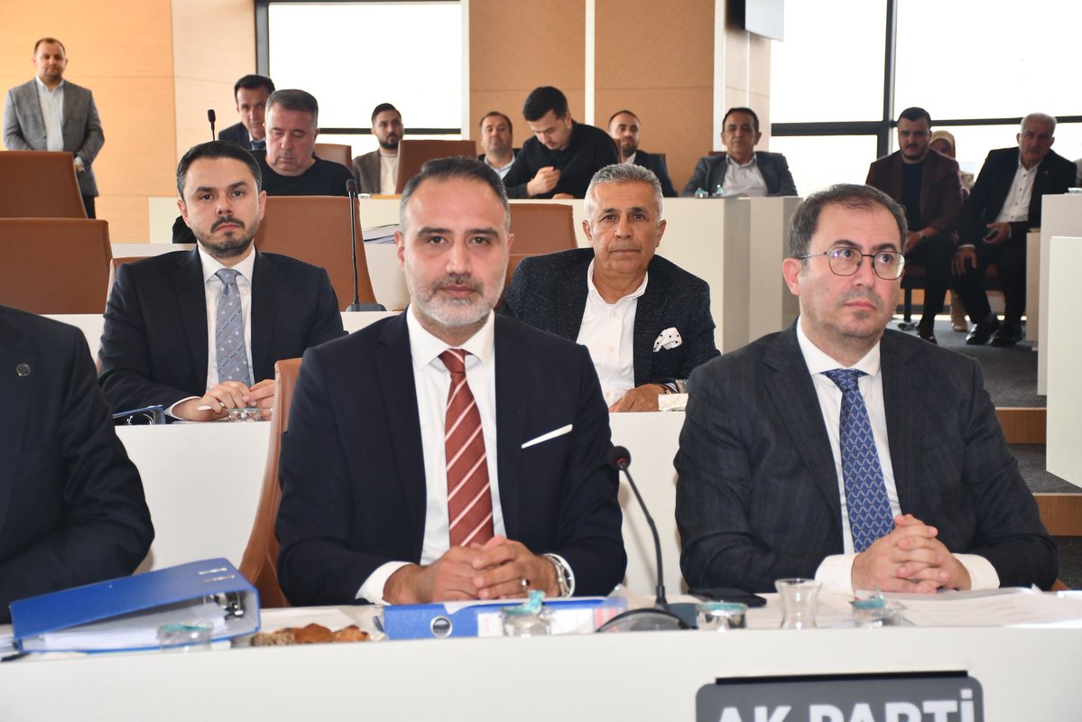 Akpartialanya07 tweet media