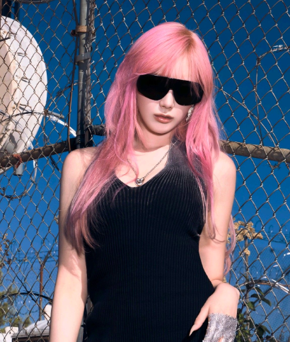 About Music tweet media