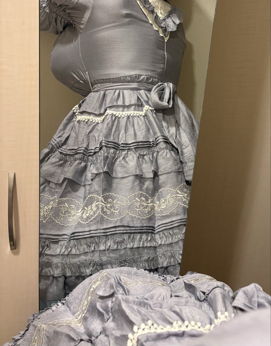 ___U__11's tweet photo. こうやってみると上半身が乳すぎる https://t.co/o560xXCdCG