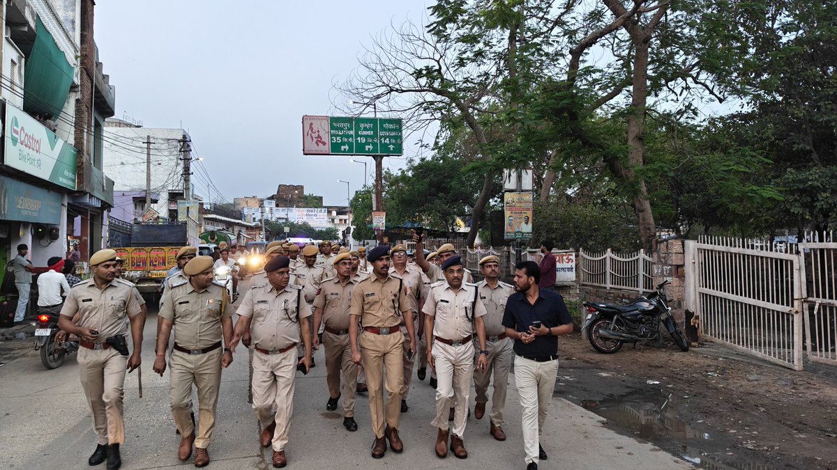 Deeg Police tweet media