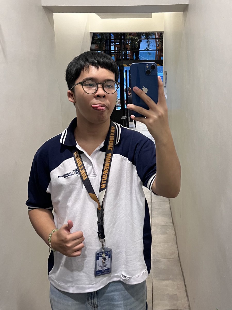 manic pixie ben tweet media