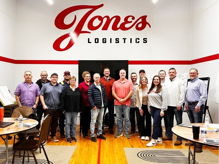 Jones_Logistics's tweet image. Jones Logistics recently hosted a LEAN Six Sigma training session in Shelbyville, TN. Opportunities like this allow our team to continue refining how we work. Even small improvements make an impact on how we support our customers and each other!

#JonesLogistics #SixSigma