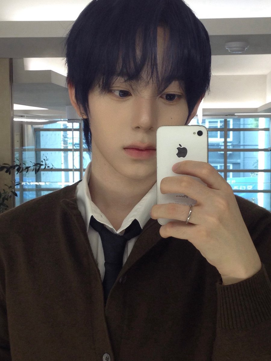 Zizi．．． tweet media