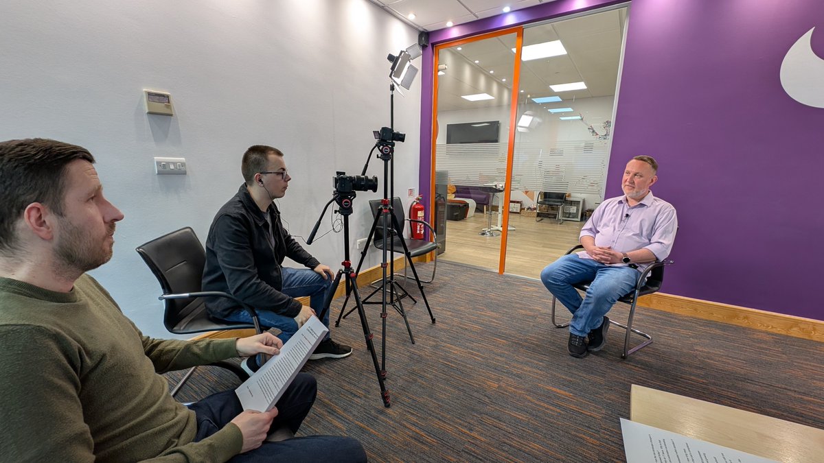 Select_Tech's tweet photo. 𝗟𝗶𝗴𝗵𝘁𝘀, 𝗰𝗮𝗺𝗲𝗿𝗮, 𝗮𝗰𝘁𝗶𝗼𝗻! 🎬

Last week we were behind the camera with Scott and Russ (note: 𝘳𝘦𝘮𝘦𝘮𝘣𝘦𝘳 𝘵𝘰 𝘱𝘩𝘰𝘵𝘰𝘨𝘳𝘢𝘱𝘩 𝘙𝘶𝘴𝘴 𝘯𝘦𝘹𝘵 𝘵𝘪𝘮𝘦 🫢), capturing how the services they lead help support businesses across Kent and the South East. https://t.co/ts2VJ5GZoG
