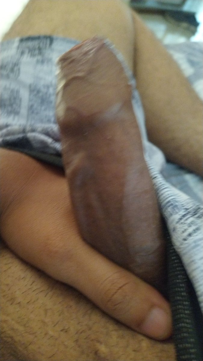 Andrexex69's tweet photo. Quien me ayuda a sacarme la leche Dm https://t.co/fNUohOi808