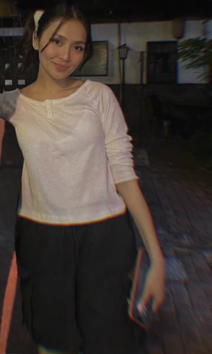 Ang pretty always ni mown 😍😍😍
Done Taping for the day na ata sya!