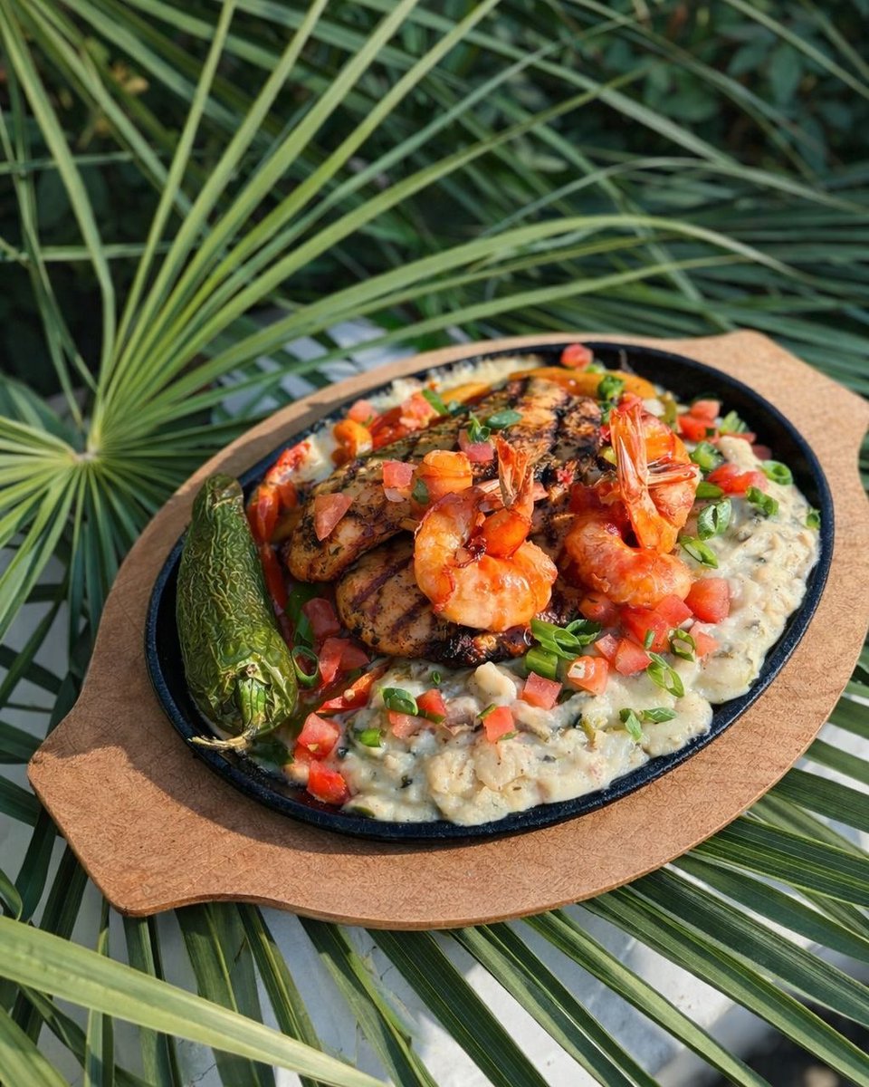 Rainforest Cafe tweet media