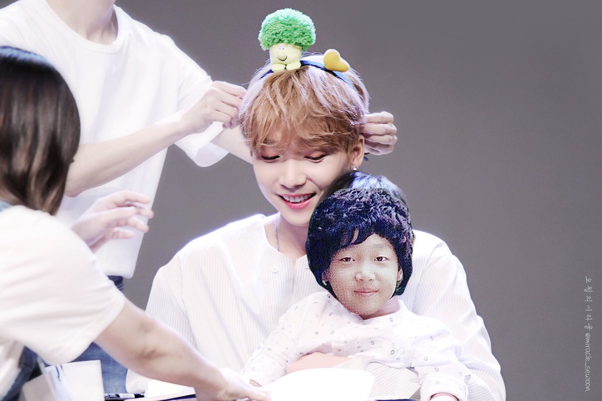 세우니는 아기를 안고 팬싸를 한적이 있다