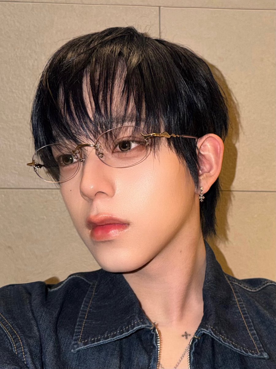 Zizi．．． tweet media