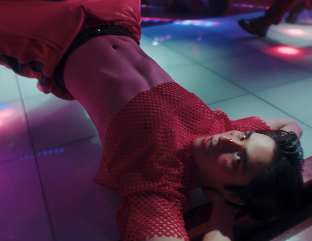 หมวดย้อย 🎀 tweet media