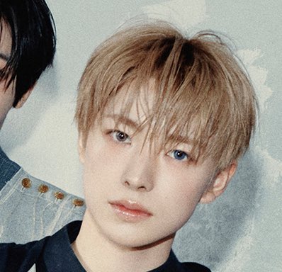 ash ❇️🪽 tweet media