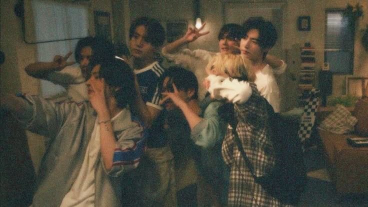 hee | ENHYPEN IS 7 tweet media