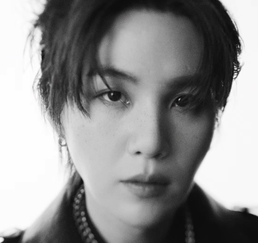 namgi kiss on stage at bts world tour tweet media