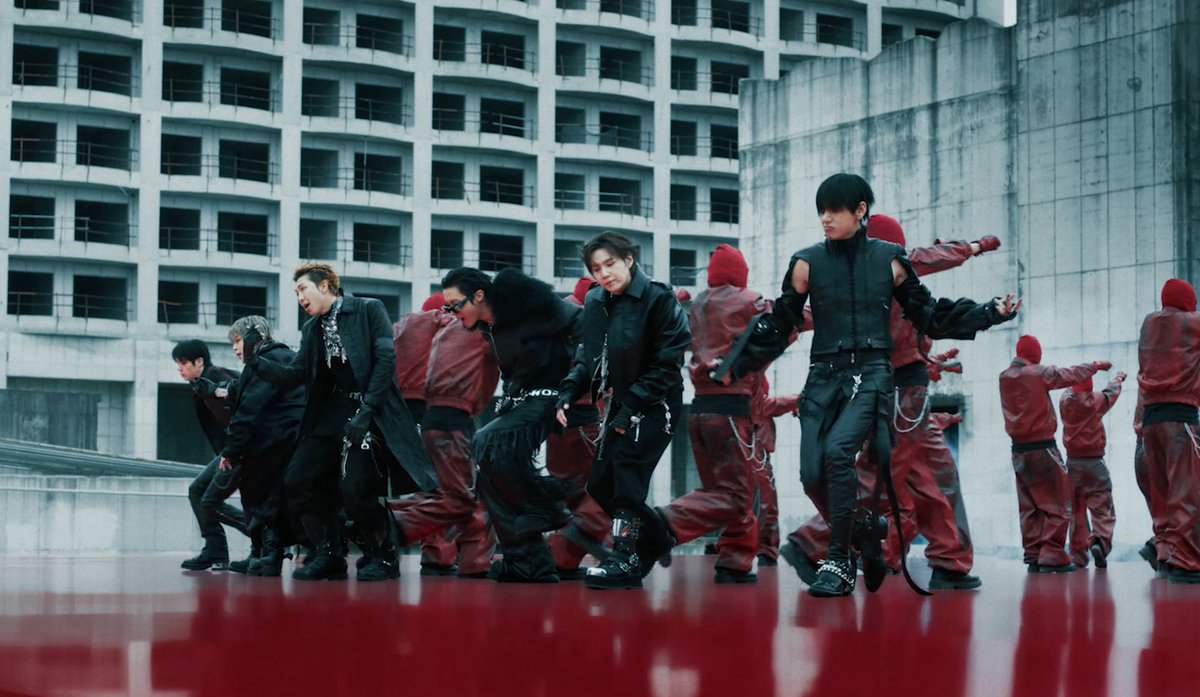 mubai__jk's tweet photo. บังทันใจเย็นนน mv จะเท่ทุกอันไม่ได้นะ😭 https://t.co/lWfNteMJws