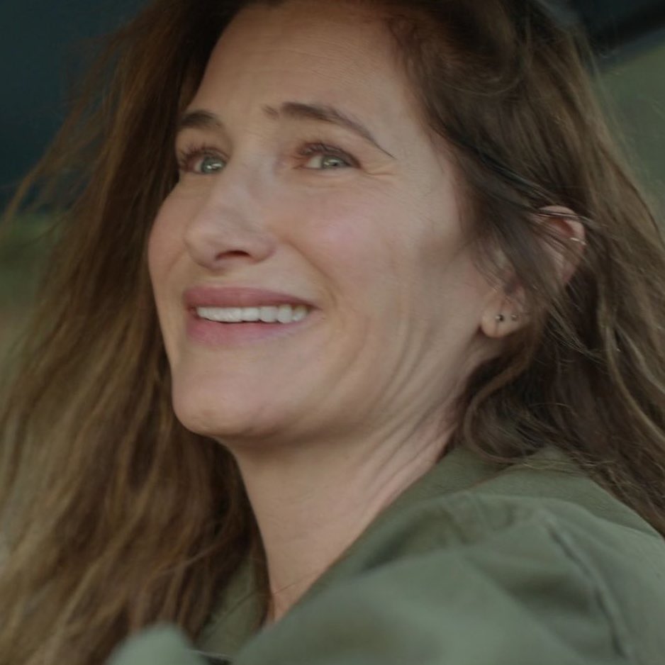 Kathryn Hahn Online | Fansite tweet media