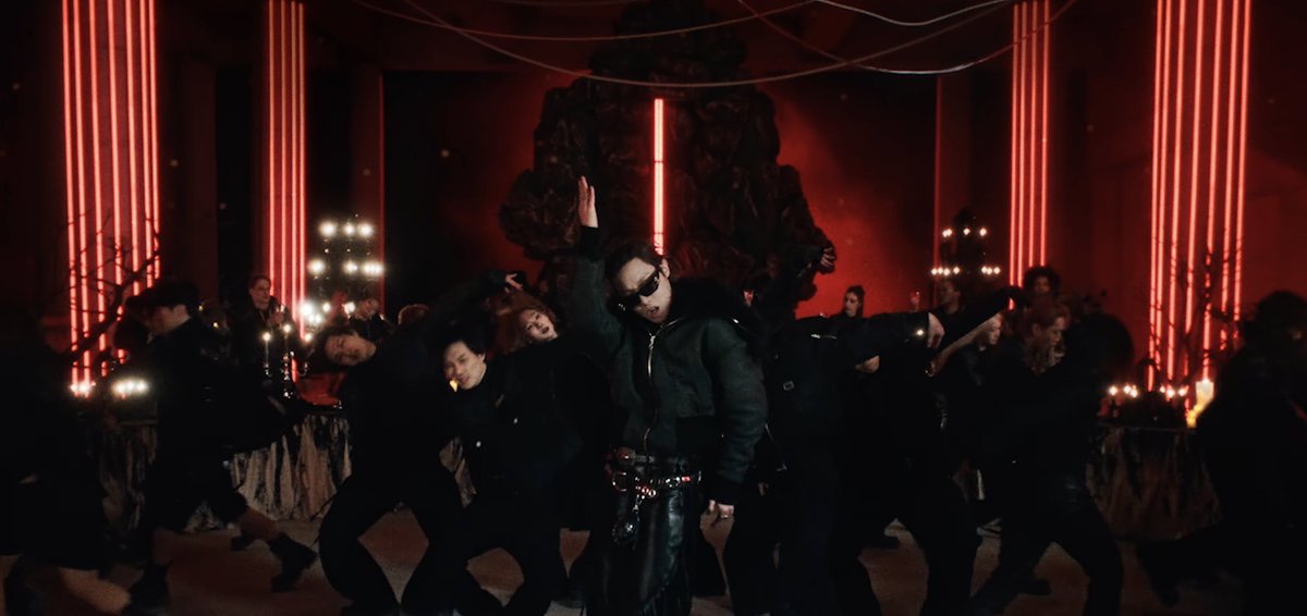 chart data tweet media