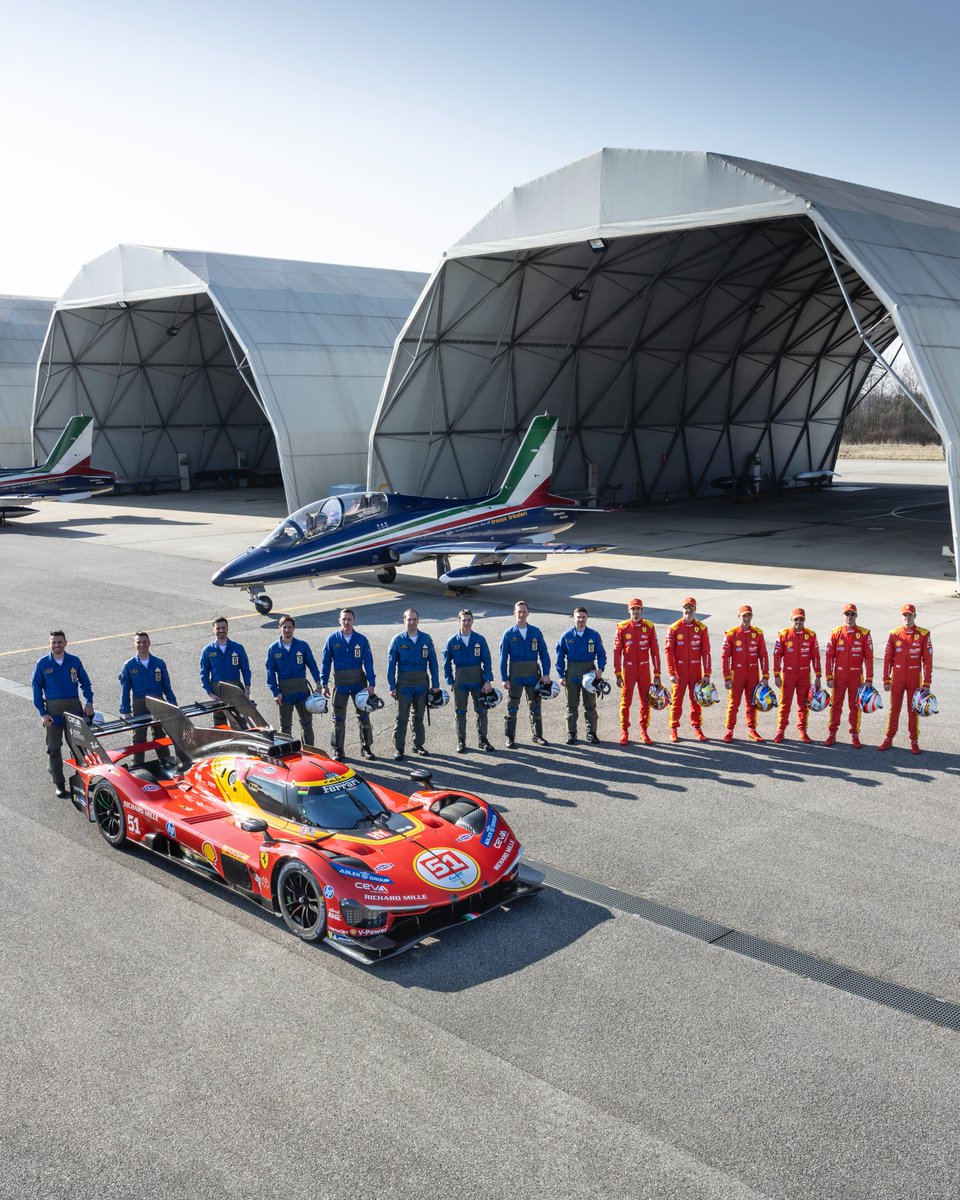 Group shots don’t get much cooler 😍