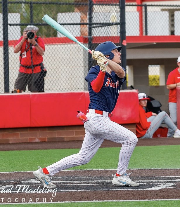 Ryan_Samoff's tweet photo. Ready to finish the regular season strong with 6 games left in 19-4A. District leader in 5 of these areas below. Let’s go!!!!
.492 AVG
.567 OBP
.632 SLG
1.199 OPS
28R, 28 Hits
26-26 SB
⁦@HJHawksBaseball⁩ ⁦@TxHS_Baseball⁩ ⁦@fsmith27⁩ @DustinWilliams9 https://t.co/XmOXER82a5