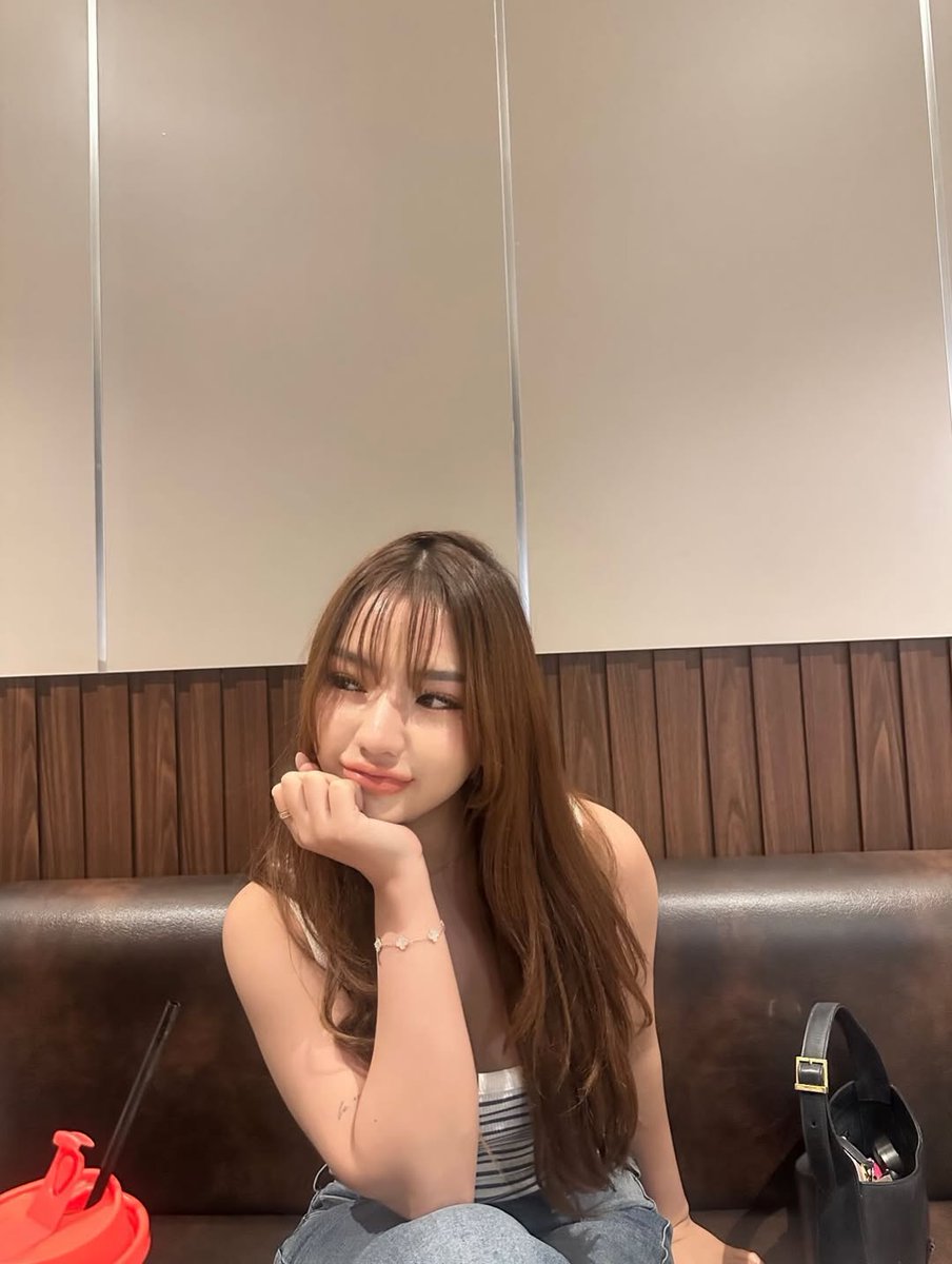 SabuakaShoooo's tweet photo. Atur jadwalnya yuk❤️
#botanggerang
#availtanggerang
#openbotanggerang https://t.co/MKzzUENWwZ
