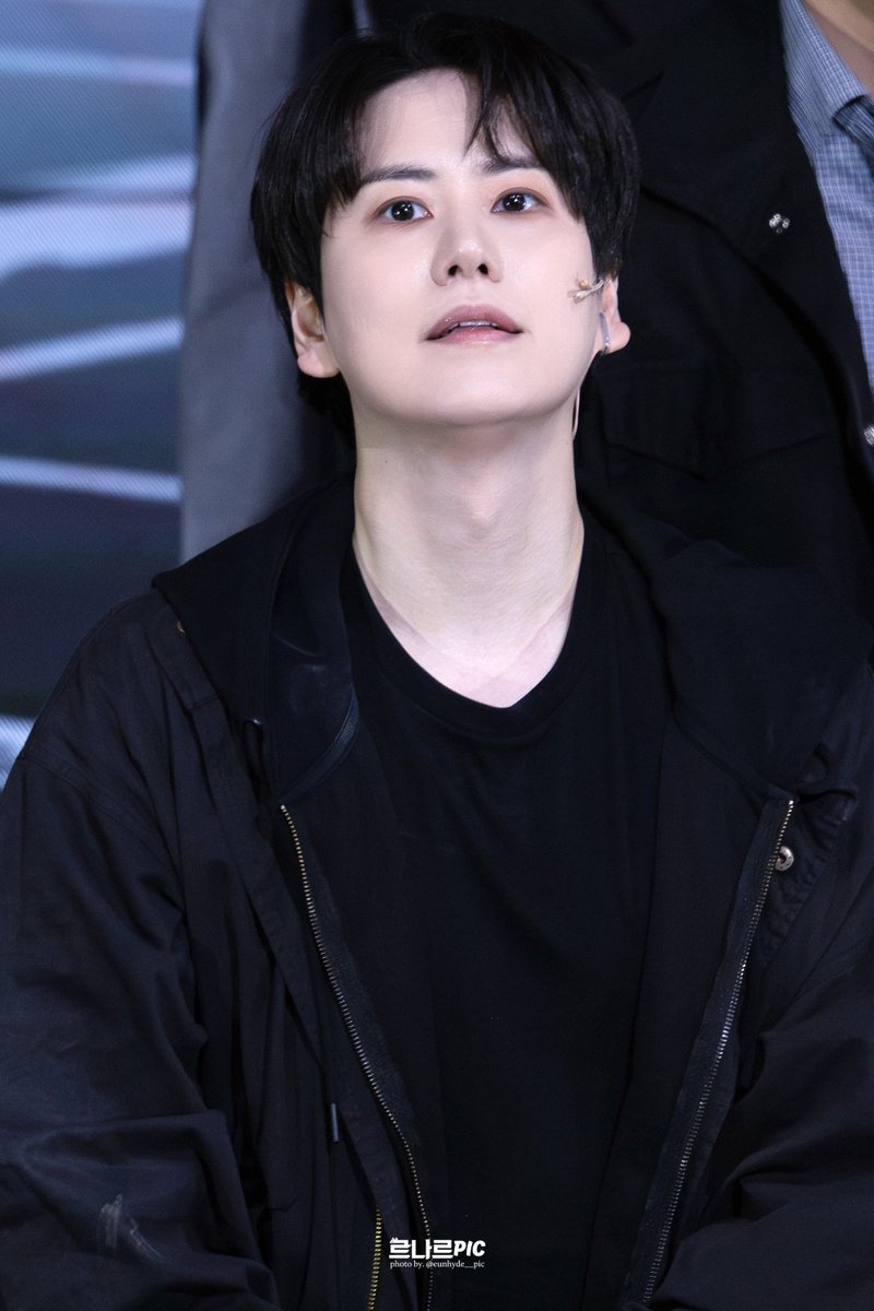 르나르Pic tweet media