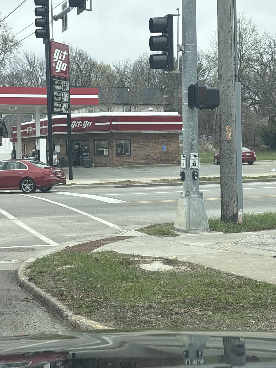 Ross Peterson tweet media