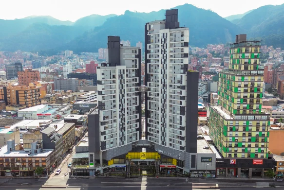 LORDE𝔤𝔢𝔰𝔱𝔞𝔩𝔱 🟢 tweet media