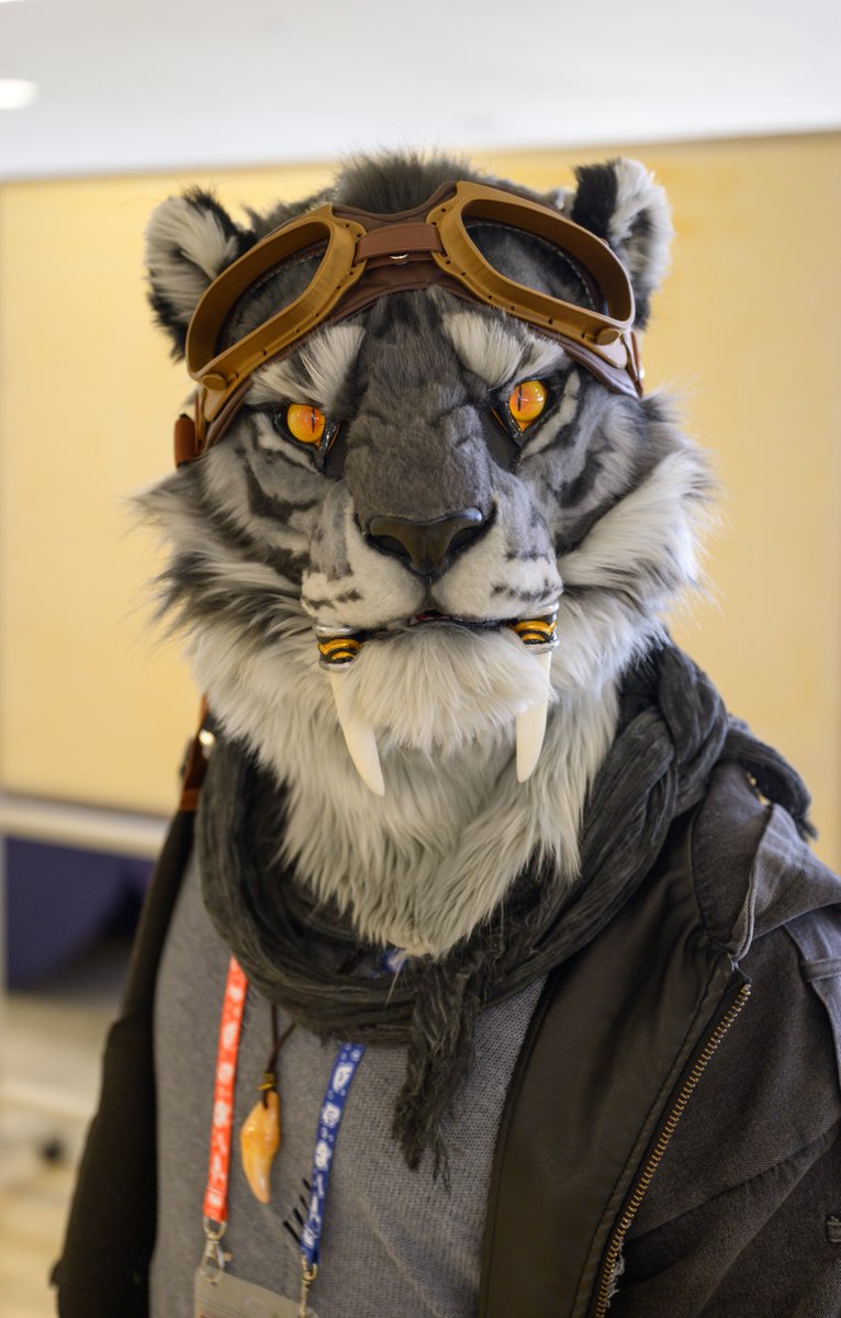 그레이엄 현 tweet media