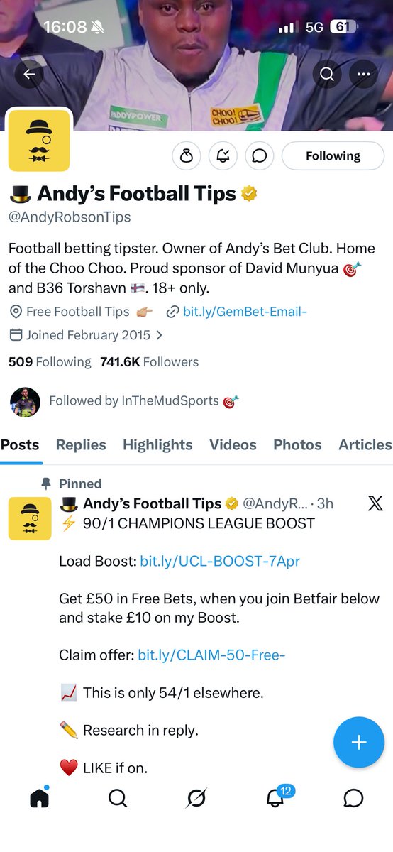 TREYTON762's tweet photo. @AndyRobsonTips Can’t beat a pizza on a ucl night https://t.co/Ucl7dtTogw