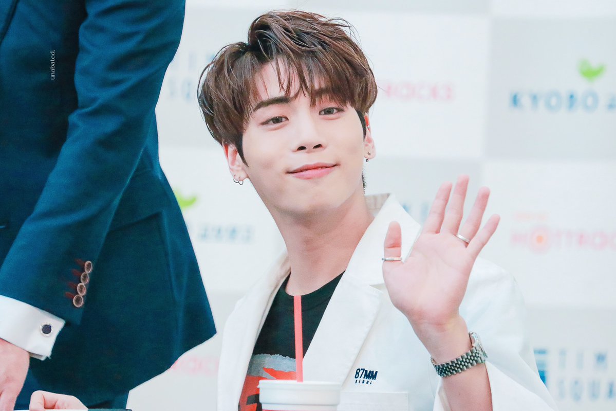 𝙐𝙣𝙖𝙗𝙖𝙩𝙚𝙙. tweet media