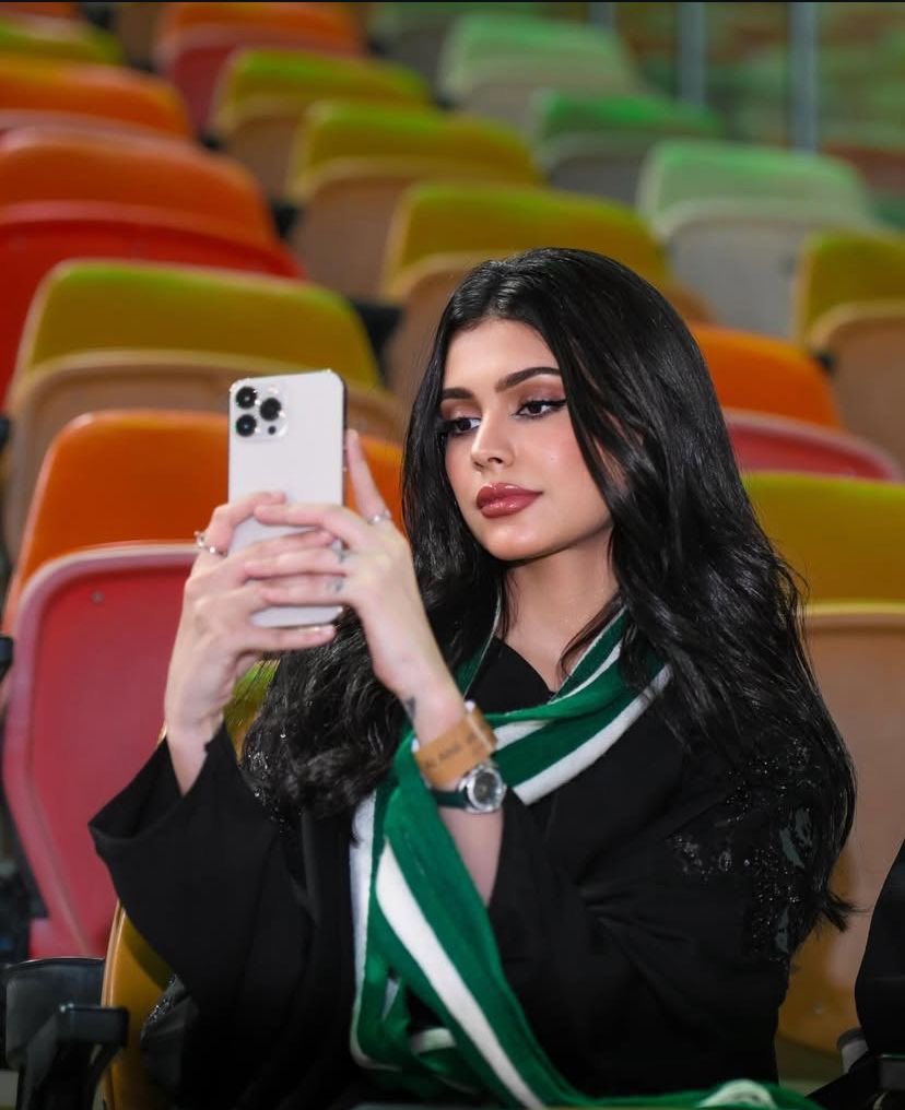 ȷɹ̤ᓄІɺl tweet media