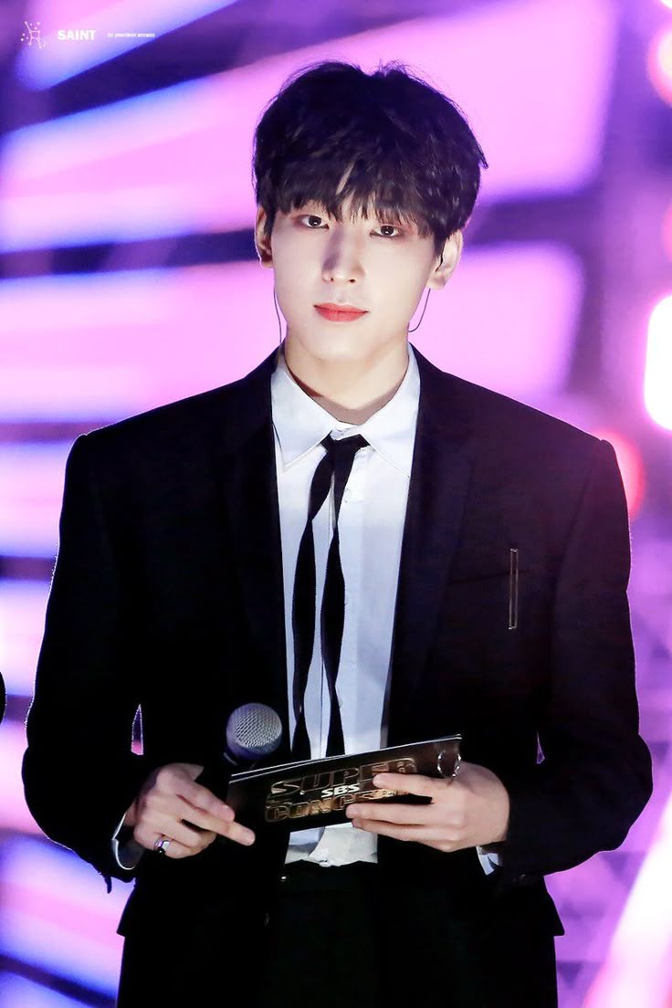 hourly wonwoo tweet media